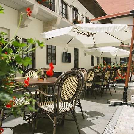 Hotel Le Petit Paris Cluj-Napoca Exterior foto