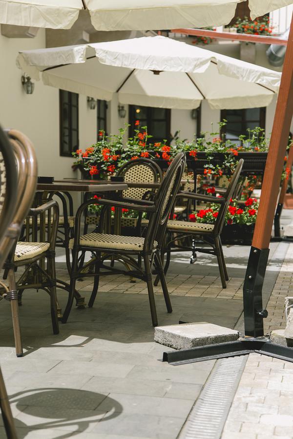Hotel Le Petit Paris Cluj-Napoca Exterior foto