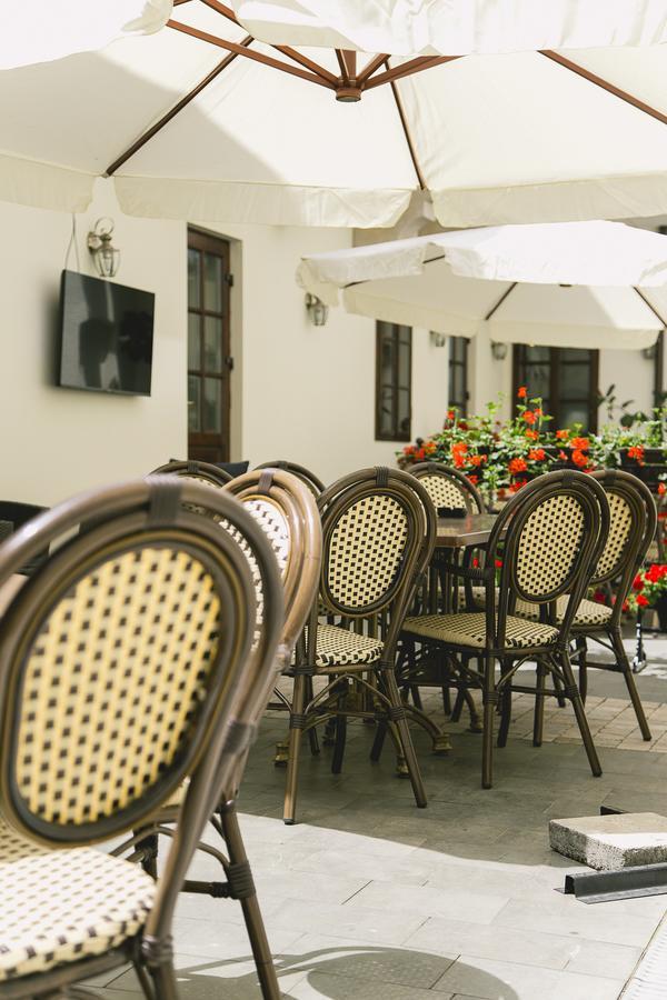Hotel Le Petit Paris Cluj-Napoca Exterior foto